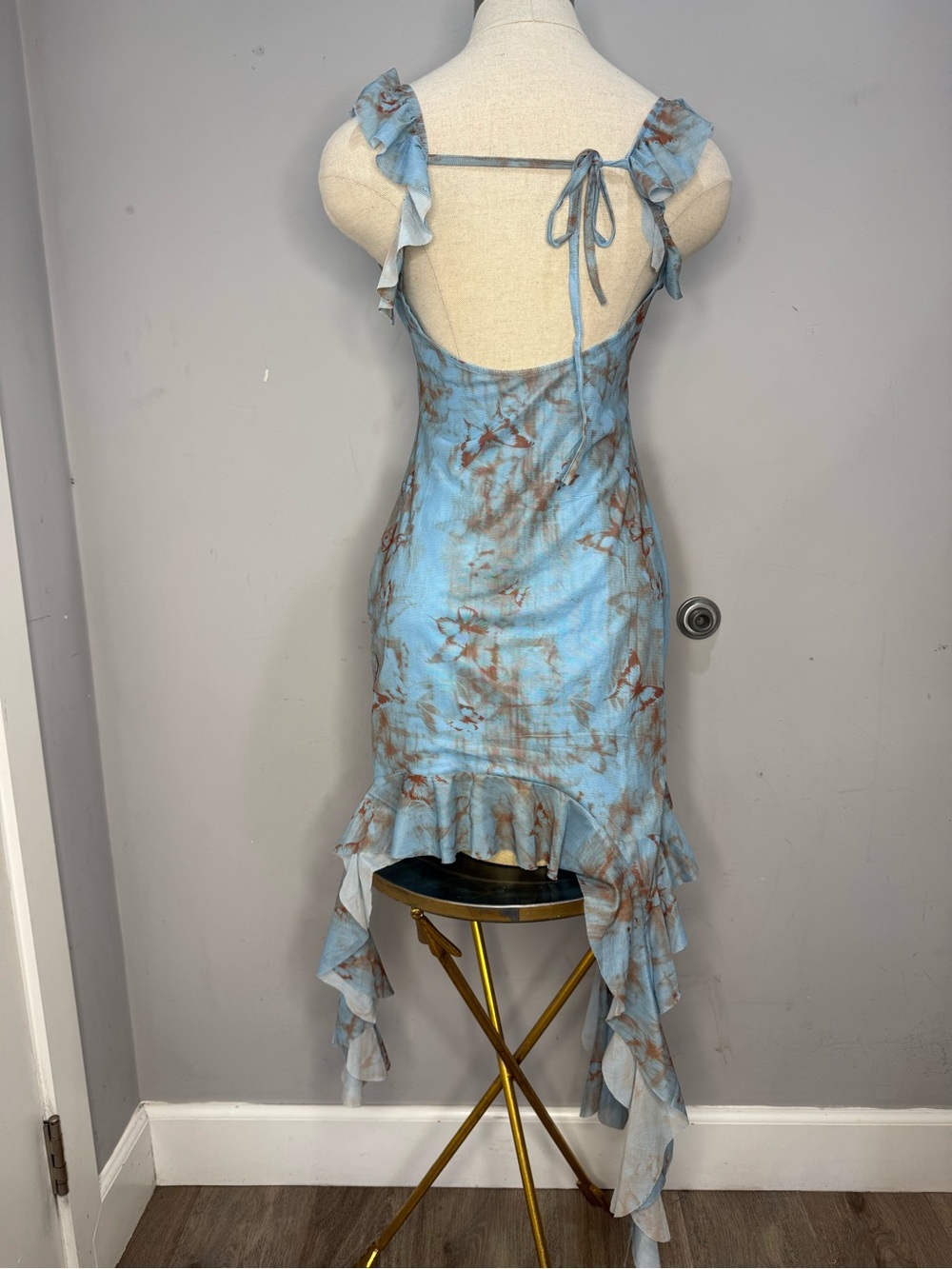 Sky Blue Tie-Dye High-Low Ruffle Dress - Picture 5 of 7